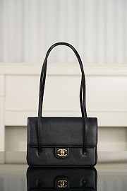 Colestore  Chanel  Small Flap Bag   Grained Shiny Calfskin & Gold-Tone Metal  Black 15 x 22 x 7cm - 1