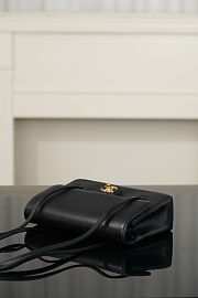 Colestore  Chanel  Small Flap Bag   Grained Shiny Calfskin & Gold-Tone Metal  Black 15 x 22 x 7cm - 4