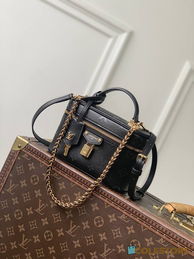 Colestore Louis Vuitton Vanity Chain Pouch Boldly Black Calfskin leather 19 x 11.5 x 6.5cm - 1