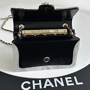 Colestore Chanel Fall Winter 2026 Pre-Collection   Flap Bag Minaudiere   Plexi & Gold-Tone Metal  Black, Gold & Pearly White  8.5 x 12 x 4.5cm - 2