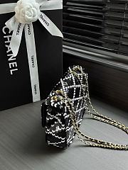 Colestore Chanel Small Flap Bag Sequins & Gold-Tone Metal, White & Black 21 x 14 x 8 cm - 2