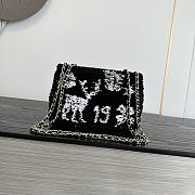 Colestore Chanel Fall Winter 2026 Pre-Collection   Small Flap Bag   Sequins & Gold-Tone Metal  Black & White  14 x 21 x 8cm - 6