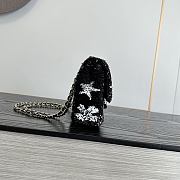 Colestore Chanel Fall Winter 2026 Pre-Collection   Small Flap Bag   Sequins & Gold-Tone Metal  Black & White  14 x 21 x 8cm - 2