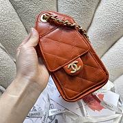 Colestore Chanel Spring Summer 2026   CHANEL 25 Mini Handbag   Grained Calfskin & Gold-Tone Metal  Dark Orange  20 x 22 x 12.5cm - 5