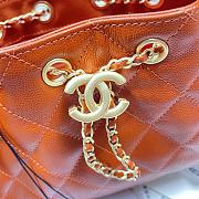 Colestore Chanel Spring Summer 2026   CHANEL 25 Mini Handbag   Grained Calfskin & Gold-Tone Metal  Dark Orange  20 x 22 x 12.5cm - 2