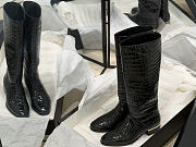 Colestore  Chanel Métiers d’art 2026   High Boots   Crocodile Embossed Patent Calfskin  Black - 3