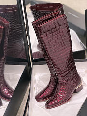 	 Colestore Chanel Métiers d’art 2026 High Boots Crocodile Embossed Patent Calfskin Burgundy - 3