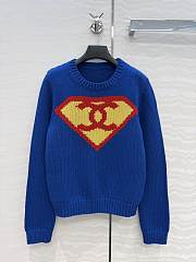 	 Colestore Chanel Métiers d’art 2026 Pullover Cashmere Blue, Yellow & Red - 1