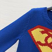 	 Colestore Chanel Métiers d’art 2026 Pullover Cashmere Blue, Yellow & Red - 4