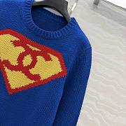 	 Colestore Chanel Métiers d’art 2026 Pullover Cashmere Blue, Yellow & Red - 5