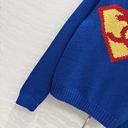 	 Colestore Chanel Métiers d’art 2026 Pullover Cashmere Blue, Yellow & Red - 6