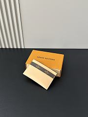 Colestore Louis Vuitton Double Card Holder Monogram Pets Beige 11 x 7 x 1.5 cm - 4