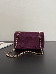 Colestore Chanel FALL WINTER 2026 PRE-COLLECTION MINI FLAP BAG Suede Calfskin & Gold-Tone Metal Bordeaux 13x20x6cm - 4