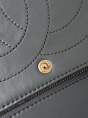 Colestore Chanel Fall Winter 2026 Pre-Collection Maxi Flap bag Suede Calfskin & Gold-Tone Metal Dark Gray 19.5 x 32 x 10cm - 6
