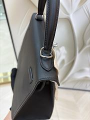 Colestore Hermes Kelly 25 Sellier Broderie Colla Noir Swift & Niloticus Crocodile Palladium Hardware - 4