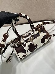 Colestore Prada Bonnie mini printed leather handbag White/Dark Brown 23.5 x 12 x 9cm - 2