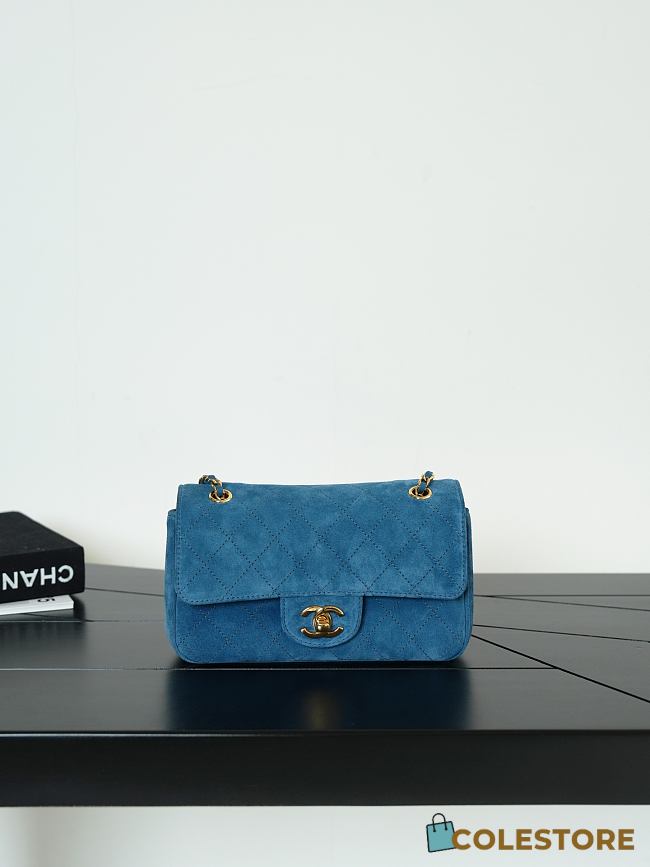 	 Colestore Chanel FALL WINTER 2026 PRE-COLLECTION MINI FLAP BAG Suede Calfskin & Gold-Tone Metal Blue 13x20x6cm - 1