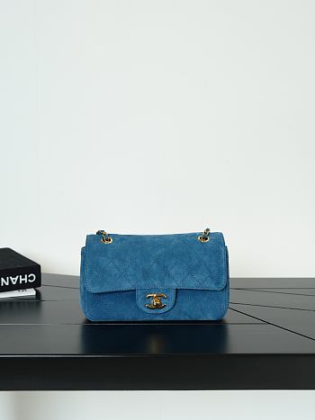 	 Colestore Chanel FALL WINTER 2026 PRE-COLLECTION MINI FLAP BAG Suede Calfskin & Gold-Tone Metal Blue 13x20x6cm