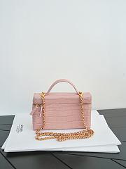 Colestore Chanel Métiers d’art 2026 Vanity with Chain Crocodile Embossed Calfskin & Gold-Tone Metal Pink 17 x 19.5 x 5cm - 2