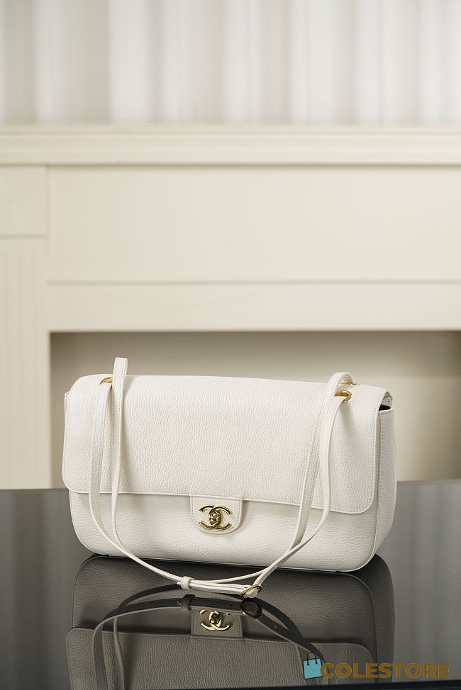 Colestore Chanel Maxi Flapbag Grained Calfskin & Gold Tone Metal White 19.5 x 32 x 10cm - 1