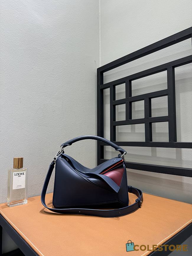 Colestore  Loewe Small layered Puzzle bag in classic calfskin Multicolor Deep Navy 24x16.5x10.5cm - 1