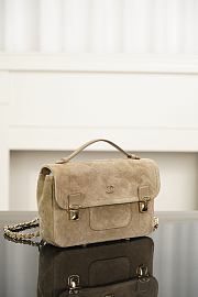 Colestore Chanel Fall Winter 2026 Pre-Collection   Backpack   Suede Calfskin & Gold-Tone Metal  Beige  17 x 25.5 x 6cm - 6