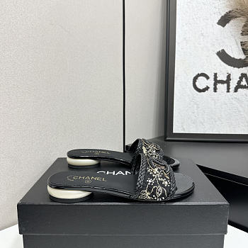Colestore Chanel embroidered fabric mules/slides 