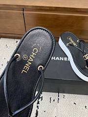 Colestore Chanel Métiers d’art 2026   Thongs platform   Goatskin  Black & White - 3