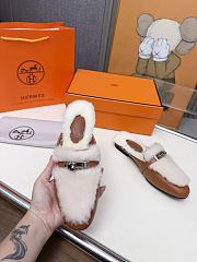 Colestore Hermes Oz mule Naturel / Écru in goatskin and shearling with iconic Kelly buckle - 4