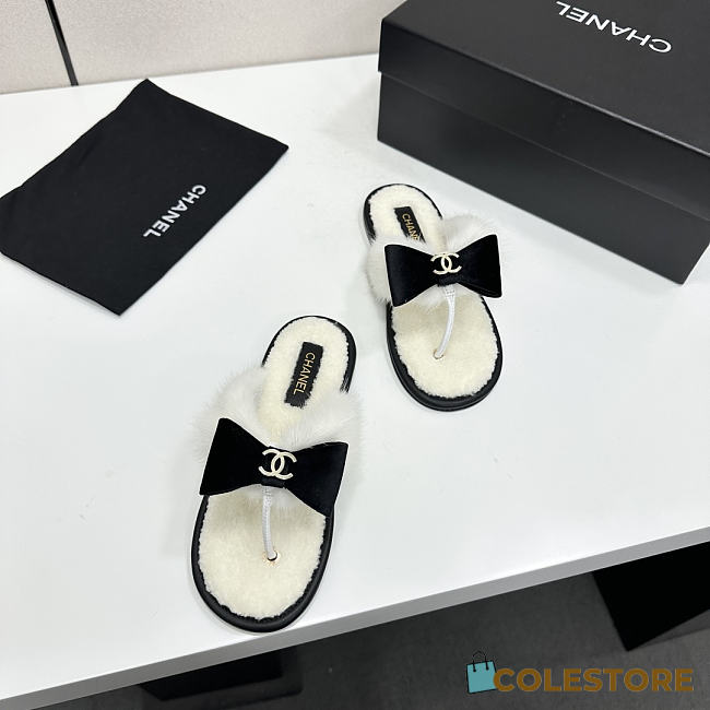 Colestore Chanel Vintage Bowtie Thong Shearling/Fur Sandals - 1