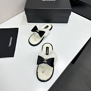Colestore Chanel Vintage Bowtie Thong Shearling/Fur Sandals - 6