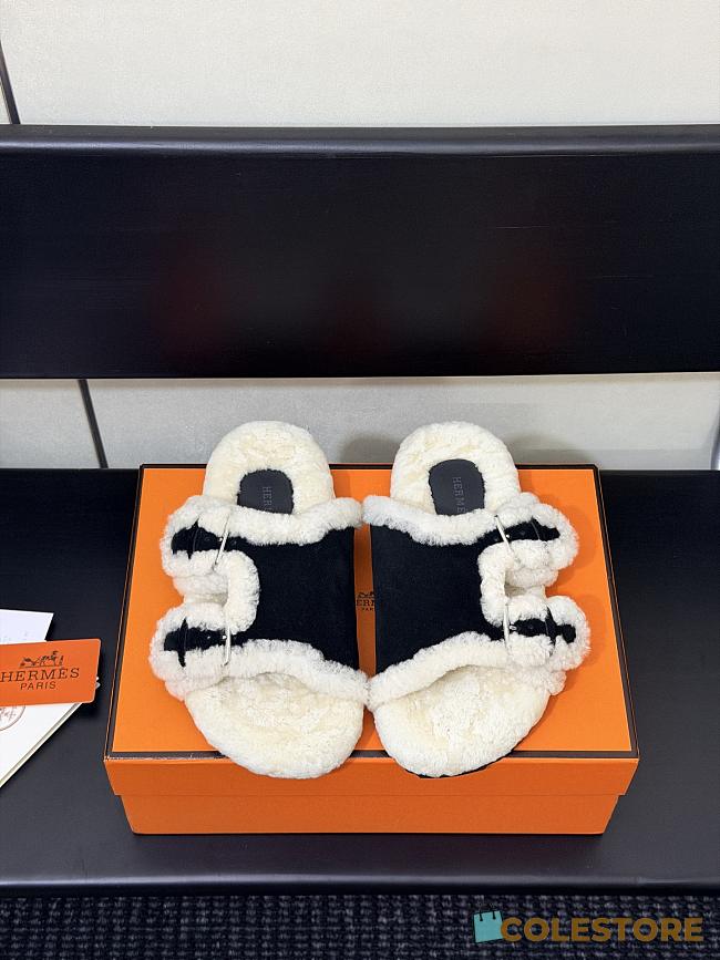 Colestore Hermes Chypre sandal Suede Goatskin and Shearling  Black / Écru - 1