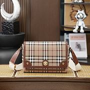 Colestore  Burberry Note Bag in Archive beige/briar brown  25 x 8.5 x 18cm - 1