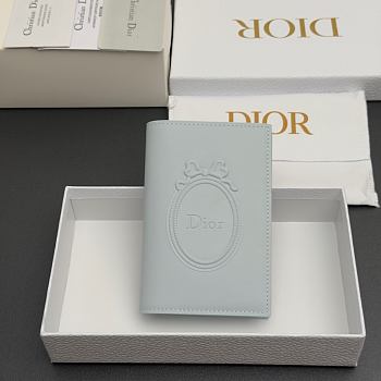 Colestore Dior Salon Passport Cover Ice Blue Dior Médaillon Debossed Calfskin 10 x 14 x 2 cm
