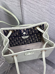 Colestore Dior Qixi Small Dior Promenade Shopping Bag Soupir Green Flat Cannage Calfskin 27 x 20 x 12.5 cm - 3