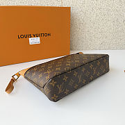 Colestore Louis Vuitton Pochette Voyage Souple Monogram coated canvas Brown 30 x 21 x 7.5cm - 6