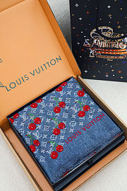 Colestore Louis Vuitton LV x TM Denim Cerise Shawl Denim Blue 136 x 136 cm - 4