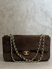 Colestore Chanel Métiers d’art 2026   Maxi Flap bag   Suede Calfskin & Gold-Tone Metal  Dark Brown 19.5 x 32 x 10cm - 1