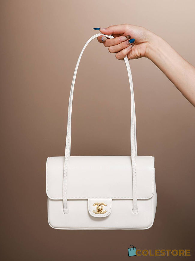	 Colestore Chanel Small Flap Bag Grained Shiny Calfskin & Gold-Tone Metal White 15 x 22 x 7cm - 1