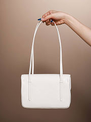 	 Colestore Chanel Small Flap Bag Grained Shiny Calfskin & Gold-Tone Metal White 15 x 22 x 7cm - 4