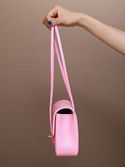 	 Colestore Chanel Small Flap Bag Grained Shiny Calfskin & Gold-Tone Metal Pink 15 x 22 x 7cm - 6
