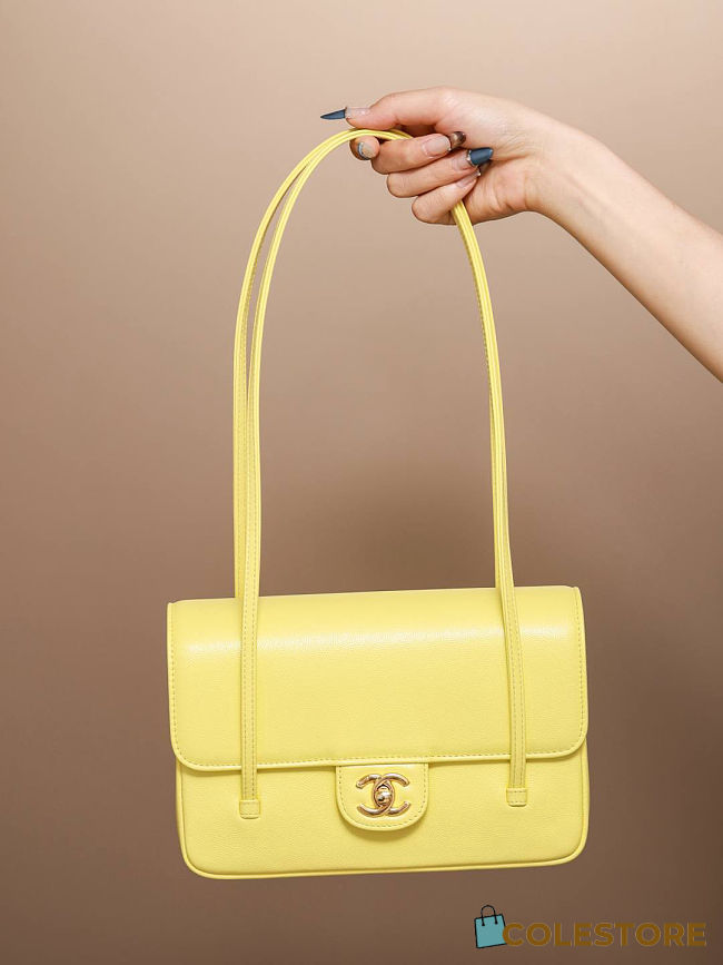 	 Colestore Chanel Small Flap Bag Grained Shiny Calfskin & Gold-Tone Metal Yellow 15 x 22 x 7cm - 1