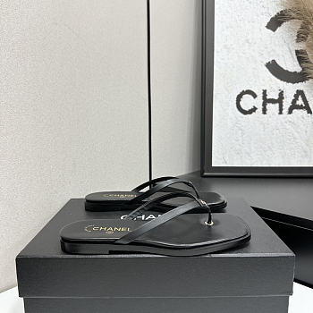 Colestore Chanel Métiers d’art 2026   Thongs   Goatskin Black