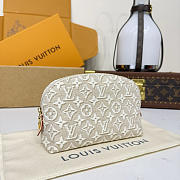 	 Colestore Louis Vuitton Pochette Cosmétique PM Peuplier Beige 19 x 12 x 6 cm  - 5