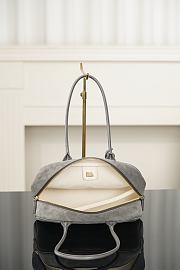 	 Colestore Chanel Fall Winter 2026 Pre-Collection Large Bowling Bag Suede Calfskin, Calfskin & Gold-Tone Metal Grey 17 x 29 x 10cm - 6