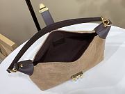Colestore Louis Vuitton Pochette Mia Beige Trench Cowhide leather 22 x 14.5 x 8 cm - 4