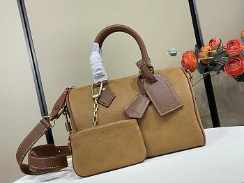 	 Colestore Louis Vuitton Speedy P9 Bandoulière 25 Monogram Apricot Brown 25 x 15 x 15 cm