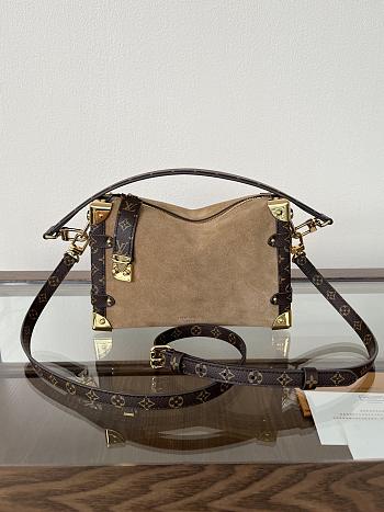 Colestore Louis Vuitton Side Trunk MM Noisette Calfskin suede 23.5 x 16 x 8.5 cm