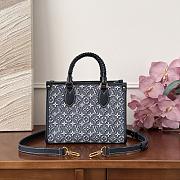 Colestore  Louis Vuitton OnTheGo PM Monogram Emblème/Monogram Bleu Blue 25 x 19 x 11.5 cm - 4