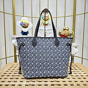 Colestore Louis Vuitton Flight Mode Neverfull MM Tote Bag Monogram Emblème/Monogram Bleu Blue 47 x 28 x 14 cm - 4